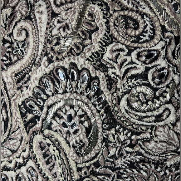 Guess beaded crystal embellished paisley Mini skirt NWT size 6 - Picture 3 of 16